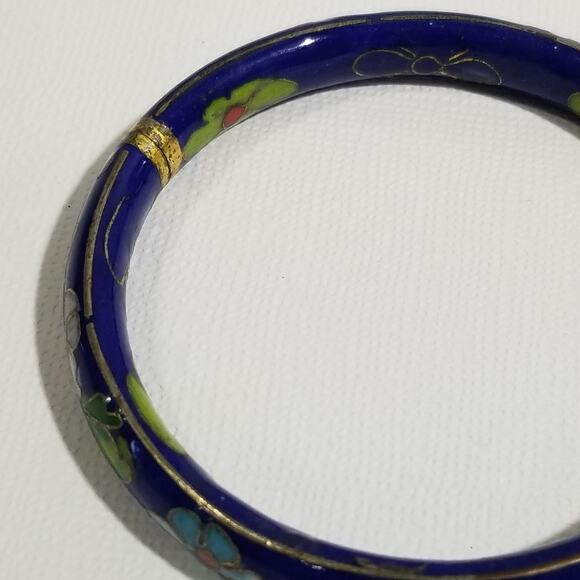 Vintage Cloisonne enamel bangle bracelet two and one half in - Picture 4 of 16